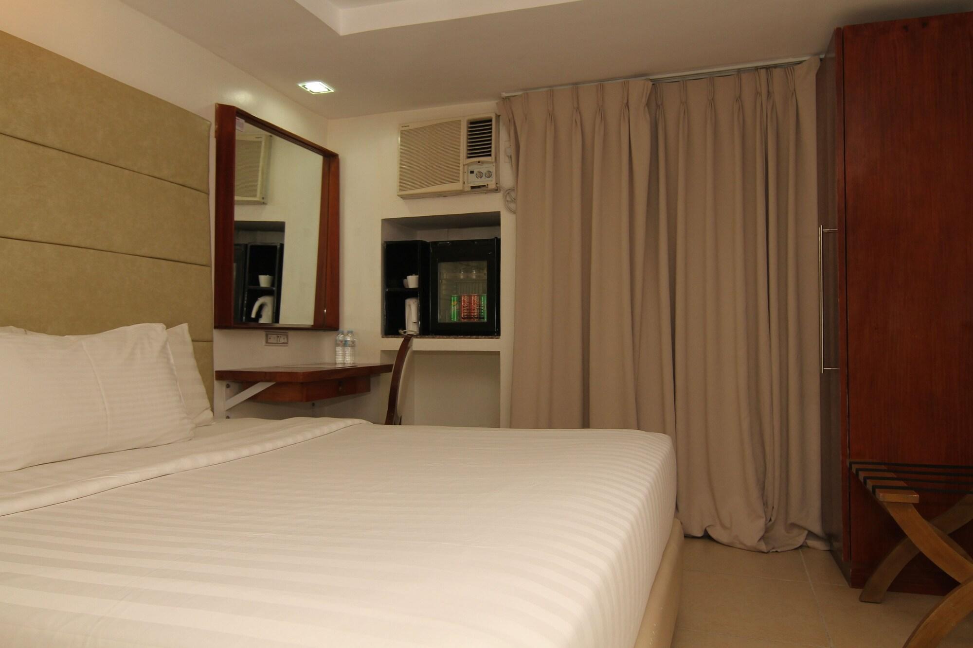 Wellcome Hotel Cebu Buitenkant foto