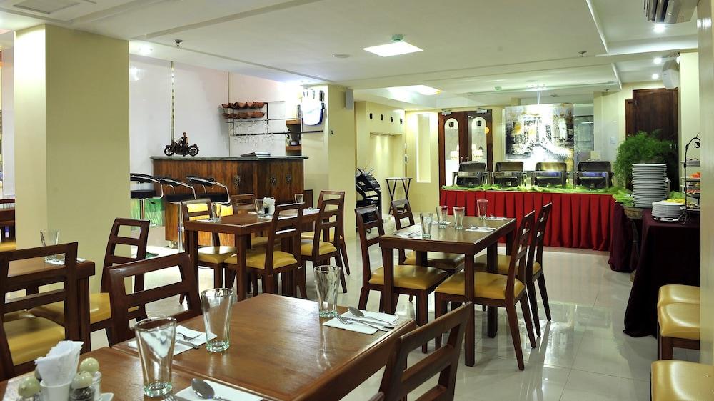 Wellcome Hotel Cebu Buitenkant foto