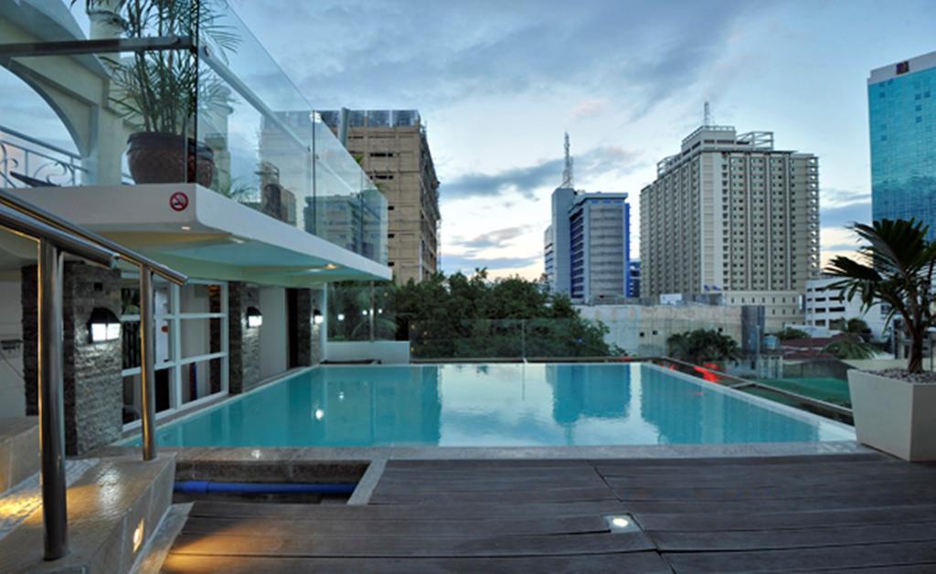 Wellcome Hotel Cebu Buitenkant foto