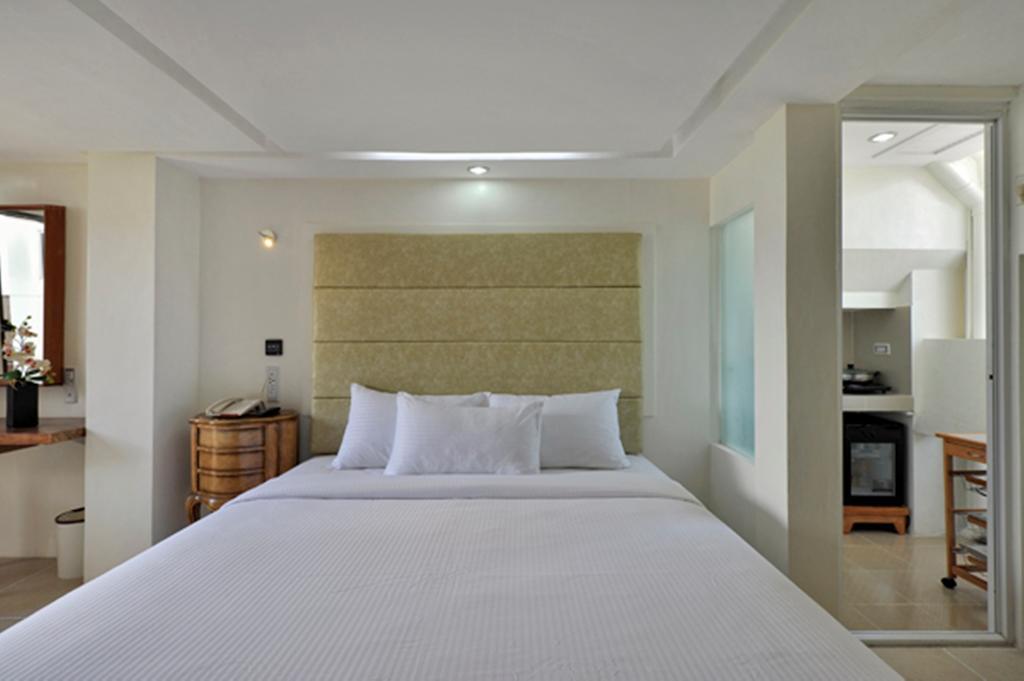Wellcome Hotel Cebu Buitenkant foto