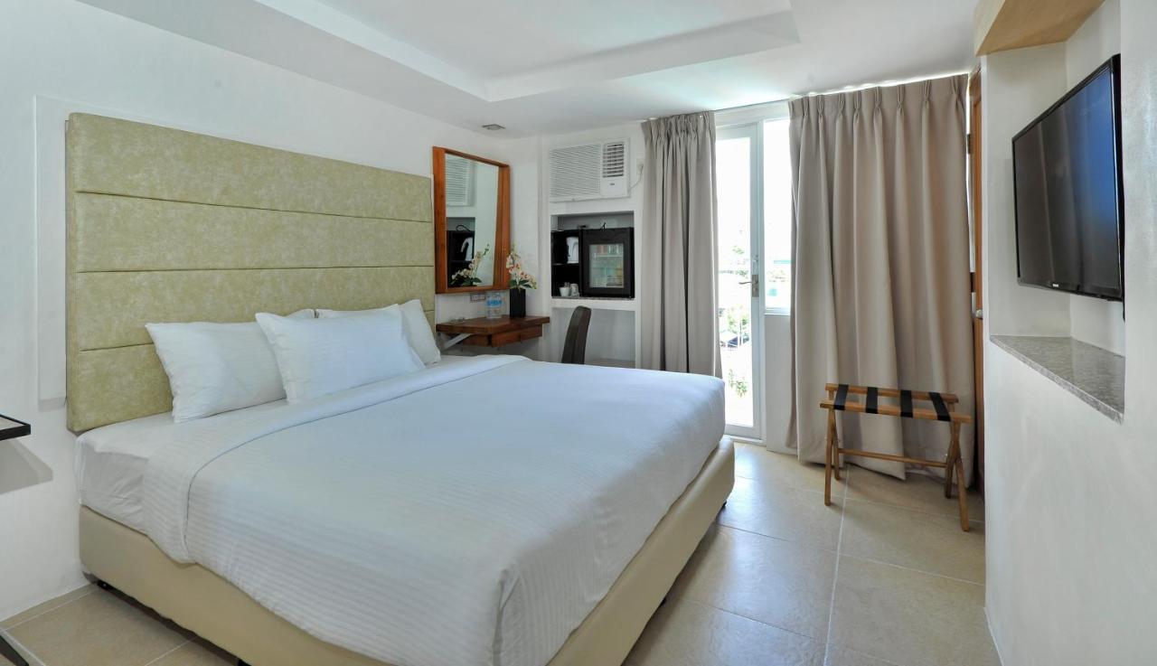 Wellcome Hotel Cebu Buitenkant foto